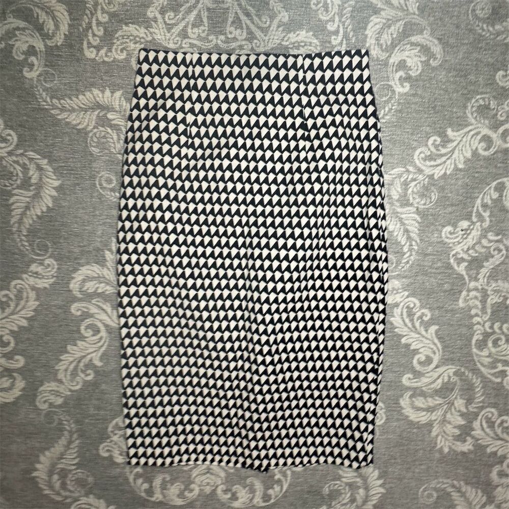 Banana Republic Women's Petite Geometric Pencil Skirt Black Size 00 Petite